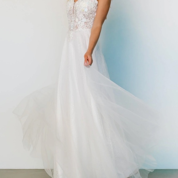 Baltic Born Celeste Tull Wedding Gown - Picture 7 of 7